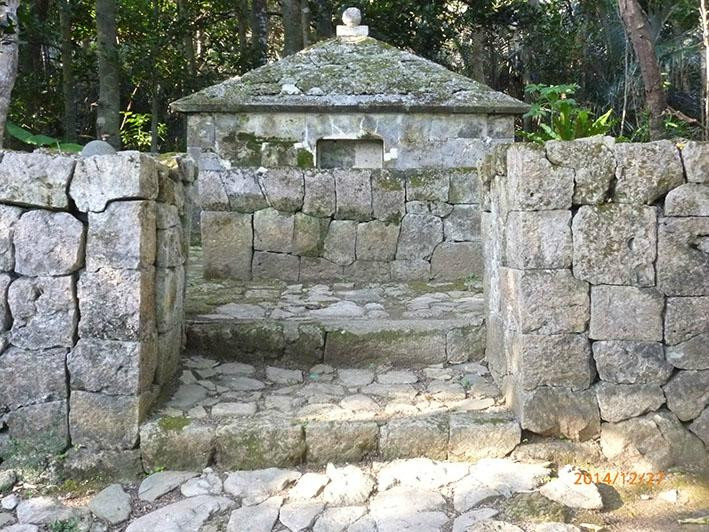 King Gihon's Grave景点图片