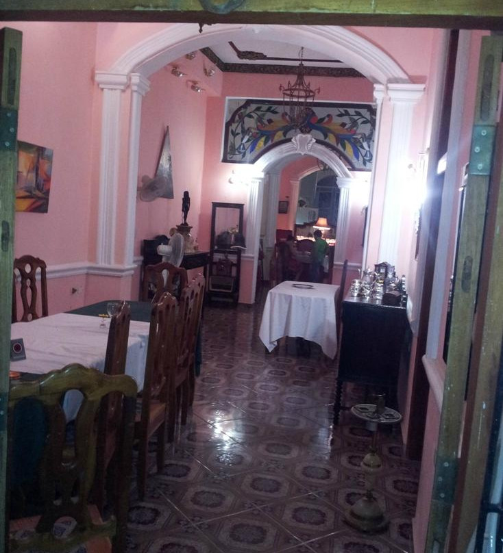 Playa Santa Lucia餐馆和美食-La Romana