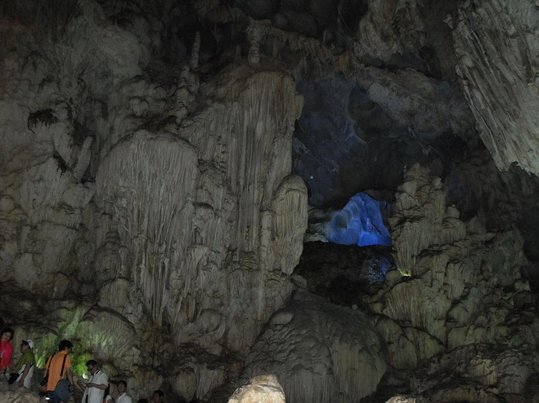 Dong Thien Cung-下龙湾必去景点