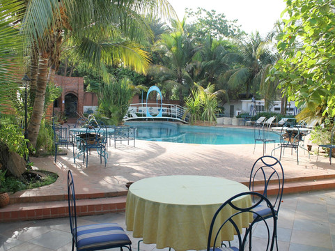 Hotel Le Rabelais主图