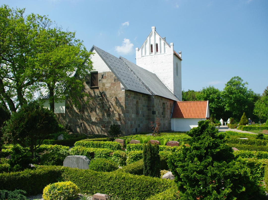 Vederso Kirke景点图片
