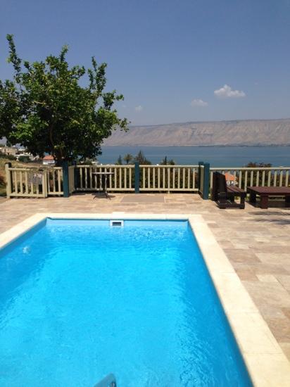 Kinneret Zimmer's-客卧