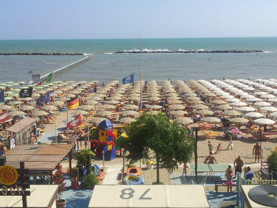 Afrika Beach景点图片