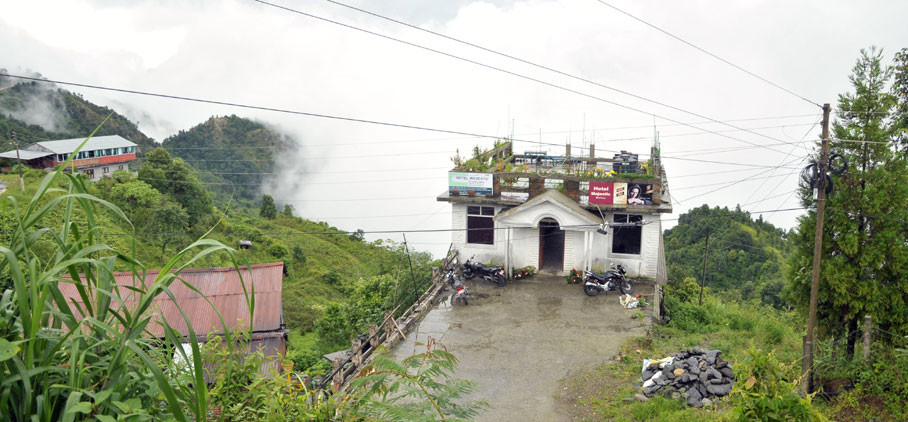 Hotel Majestic, Bhedetar主图