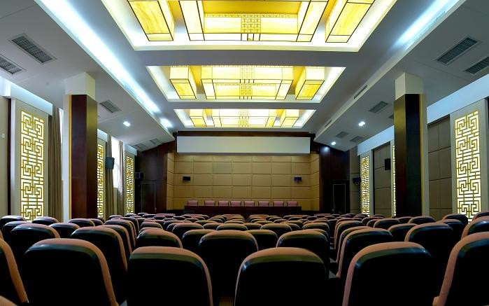 望峰花园酒店主图