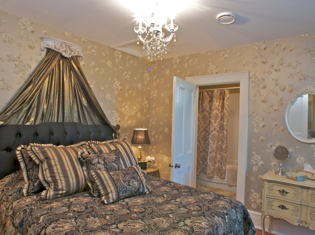 Maplehurst Manor Bed and Breakfast主图