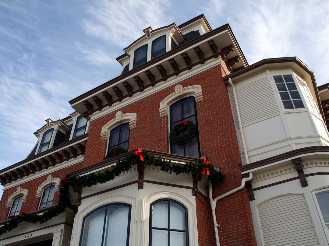 Historic General Dodge House-康瑟尔布拉夫斯必去景点