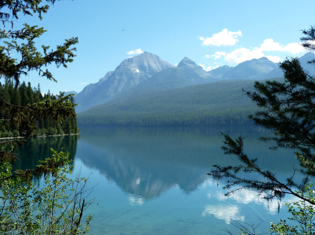 Bowman Lake-冰河国家公园必去景点
