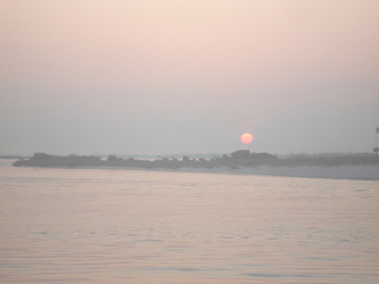 Orange Beach Sailing Charters and Sunset Cruises-橙色海湾必去景点