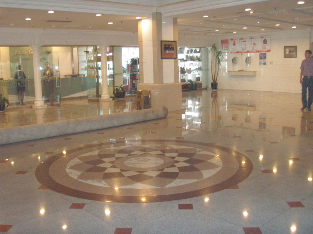 国豪大酒店主图