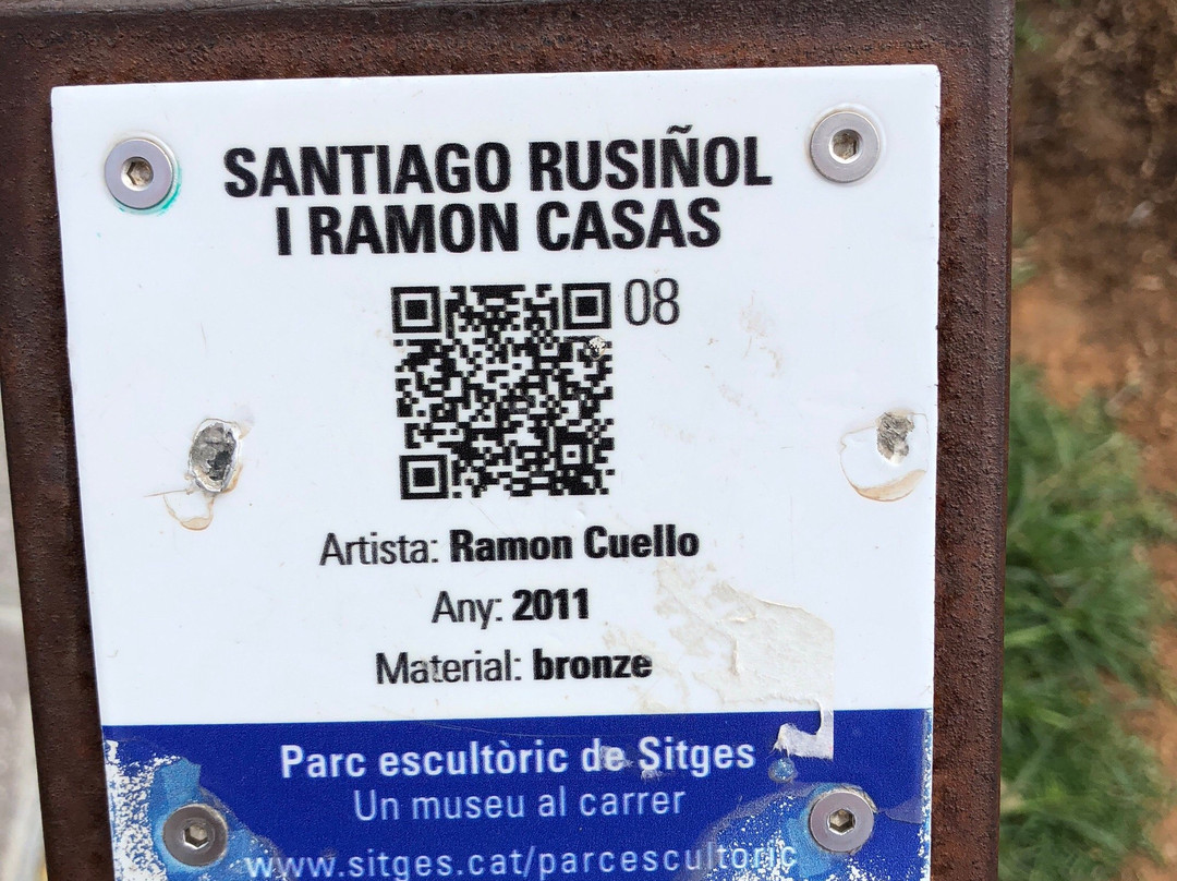 Estatuas de Santiago Rusinol y Ramon Casas-锡切斯必去景点