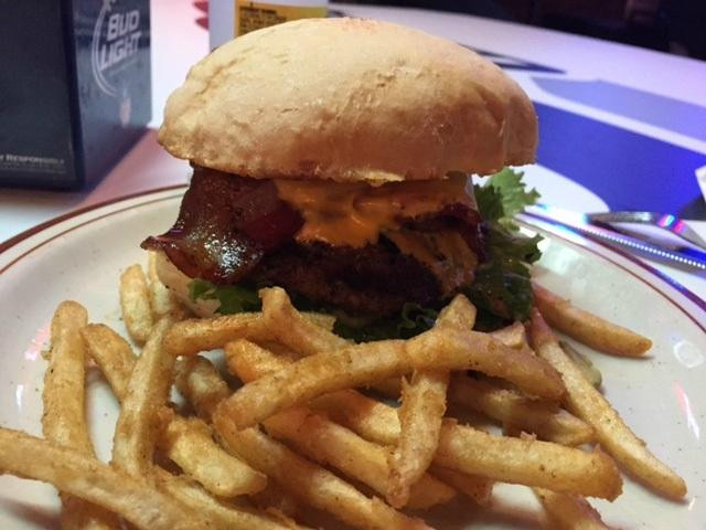 Carbonado餐馆和美食-Firehouse Pub