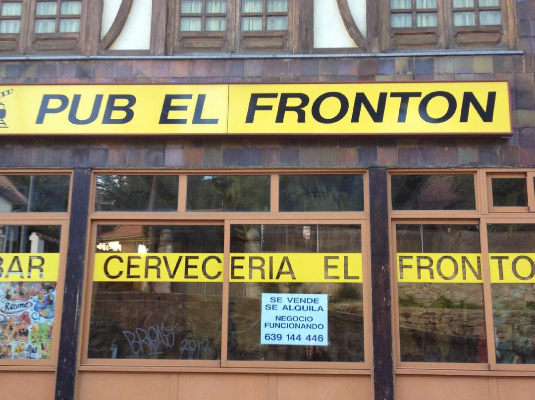Hostal El Fronton
