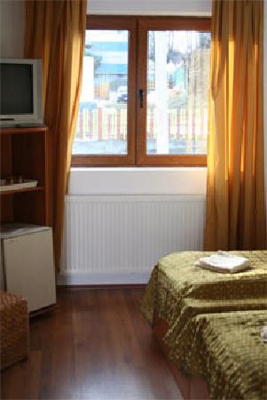 Camere de Inchiriat Cascada