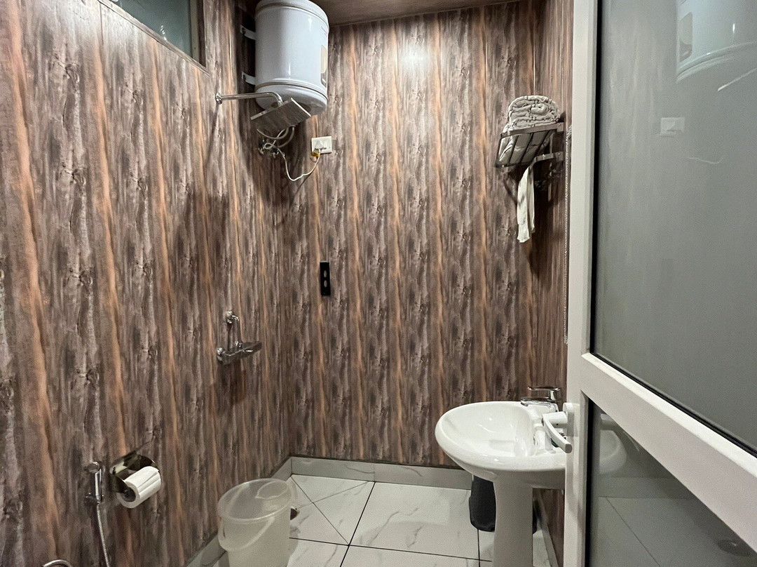 The Yakshaa Neelkanth主图