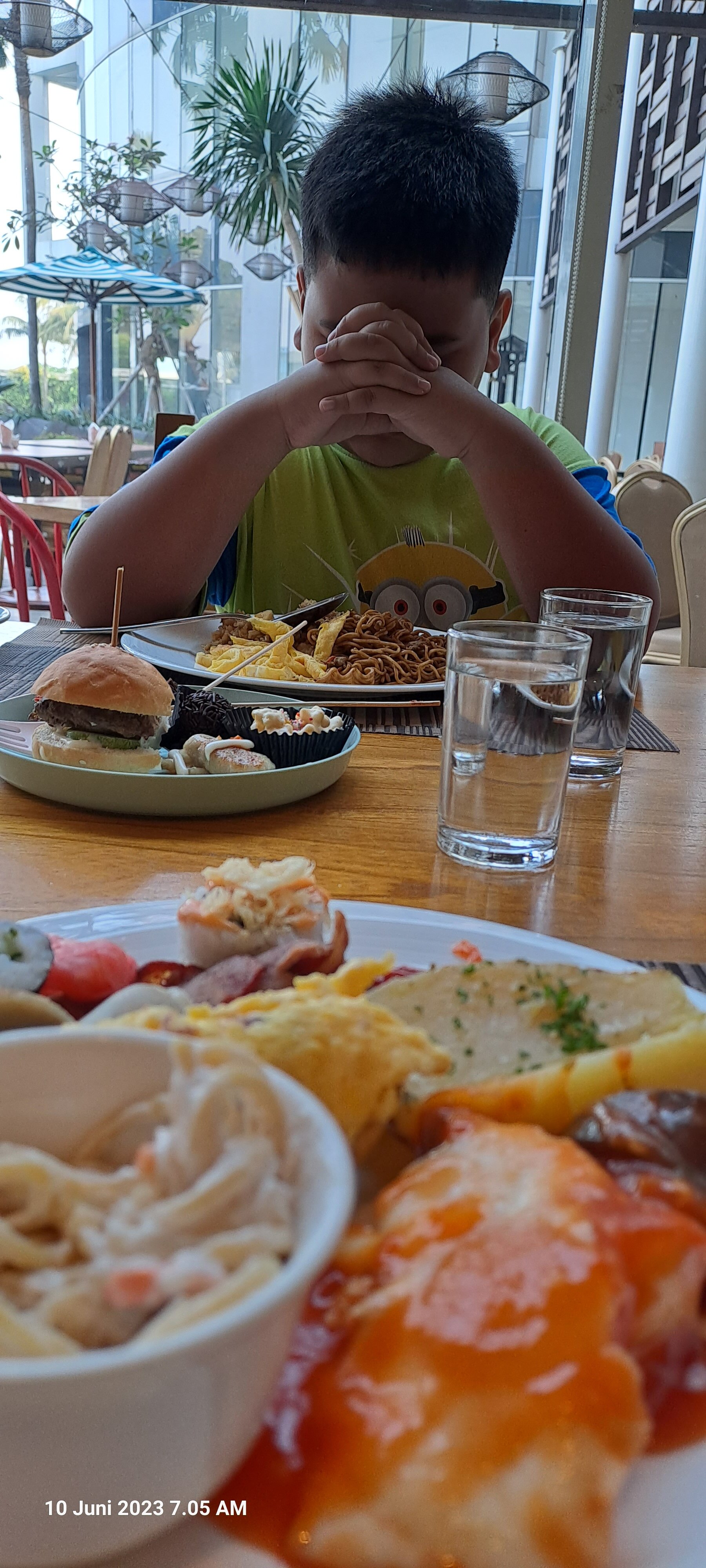 Resinda Hotel Karawang Managed By Padma Hotels-餐饮