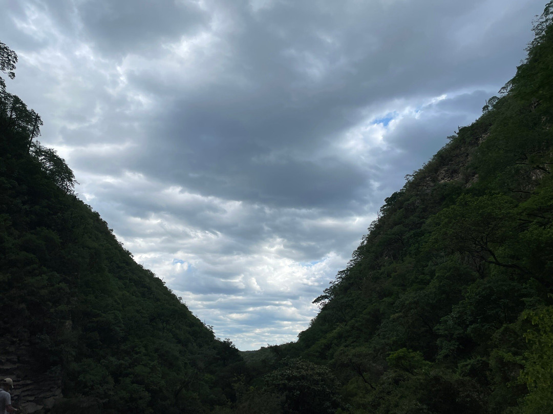 Cascadas De Ahuehuetla-普埃布拉必去景点