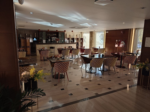 德尔巴列斯公园酒店主图