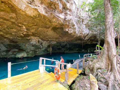 La Calypso Dive Center-图伦必去景点