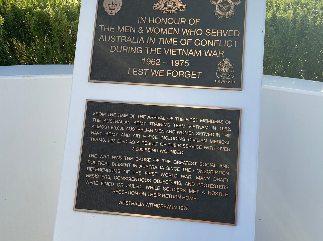 Monument Hill War Memorial-奥尔伯里必去景点