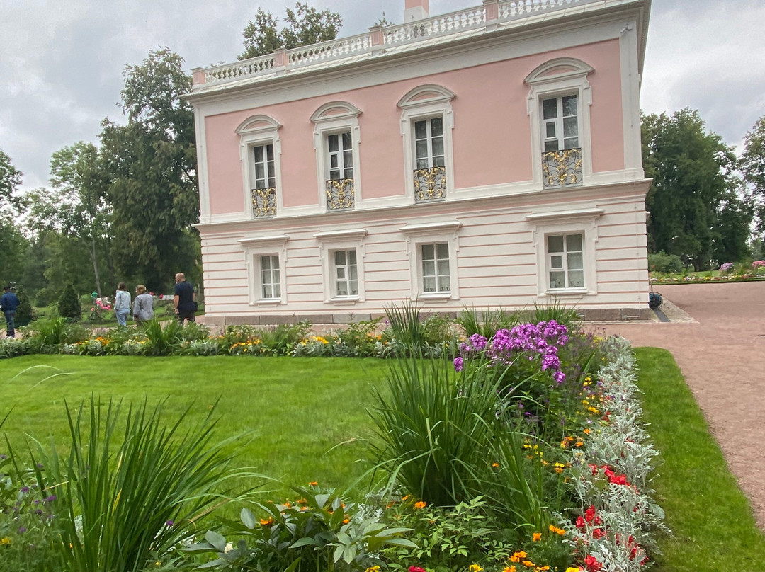 Peter III Palace Museum景点图片