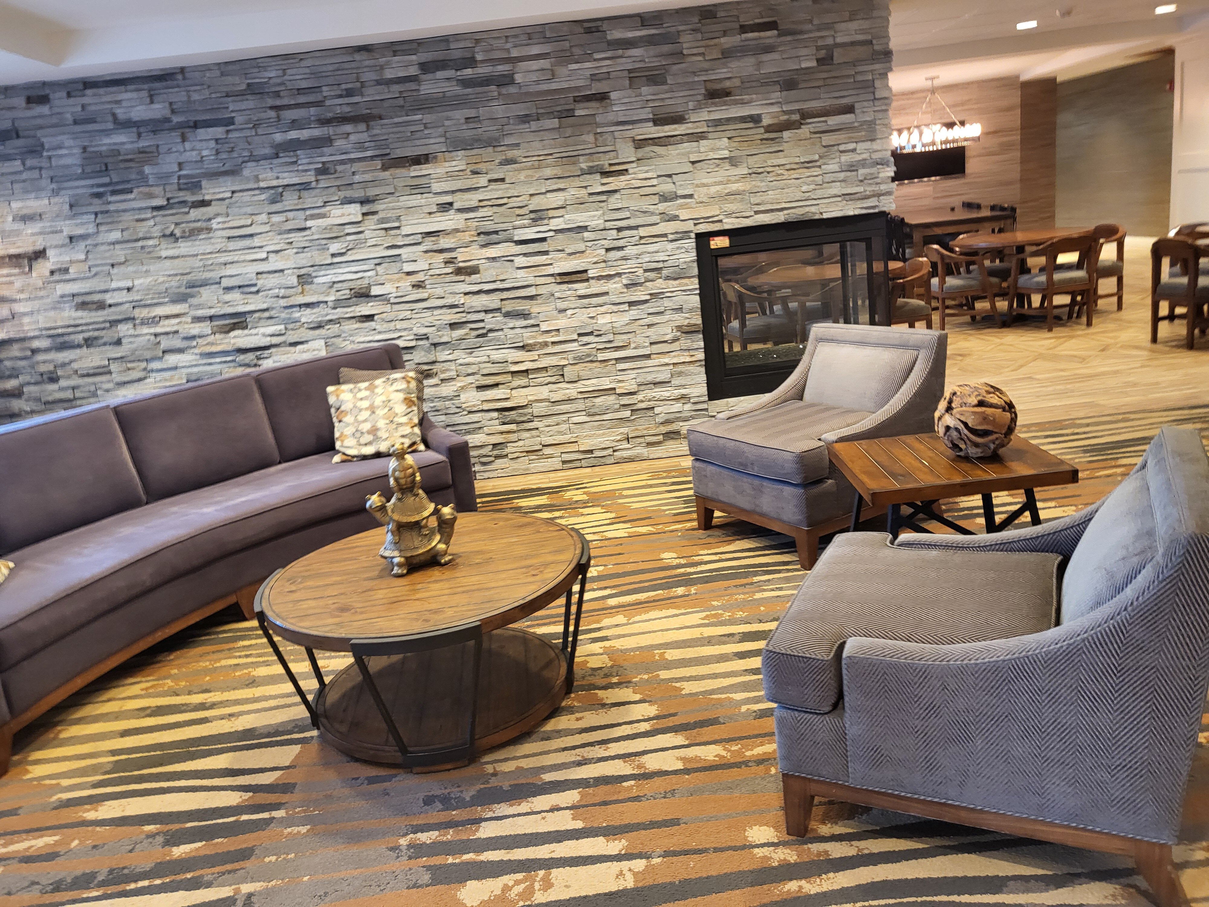 Fairfield Inn & Suites Waterbury Stowe-浴室