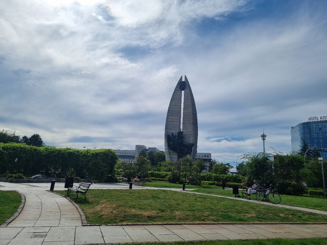 Monument to The Revolutionary Action in Rzeszow景点图片