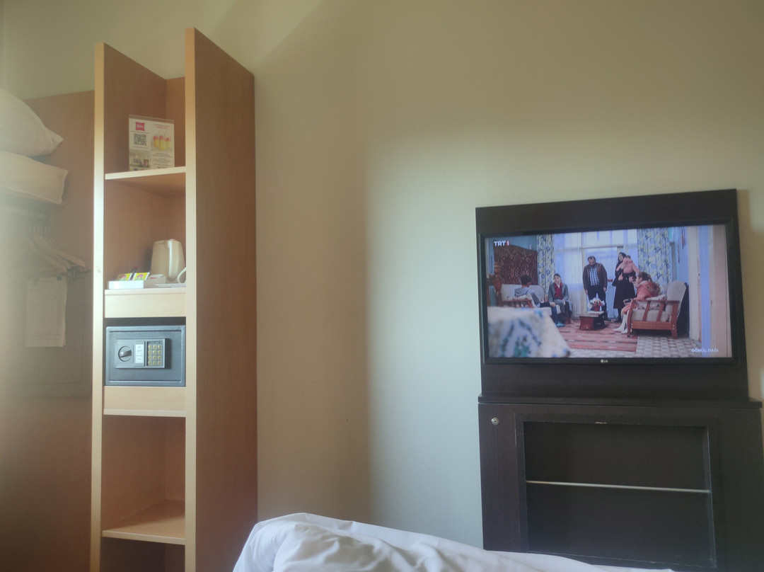 宜必思开塞利酒店主图