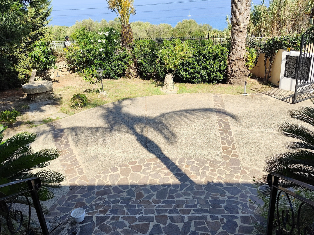 坎那米丽度假酒店主图