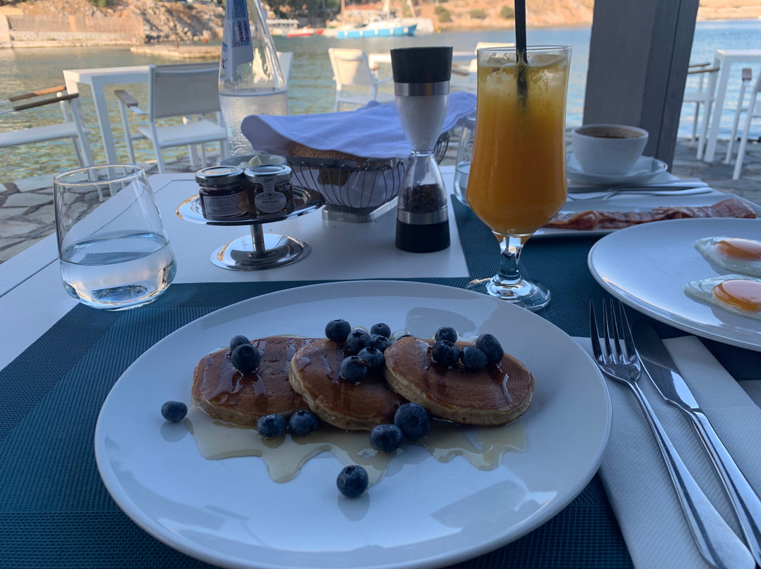 Mandraki Beach Resort主图