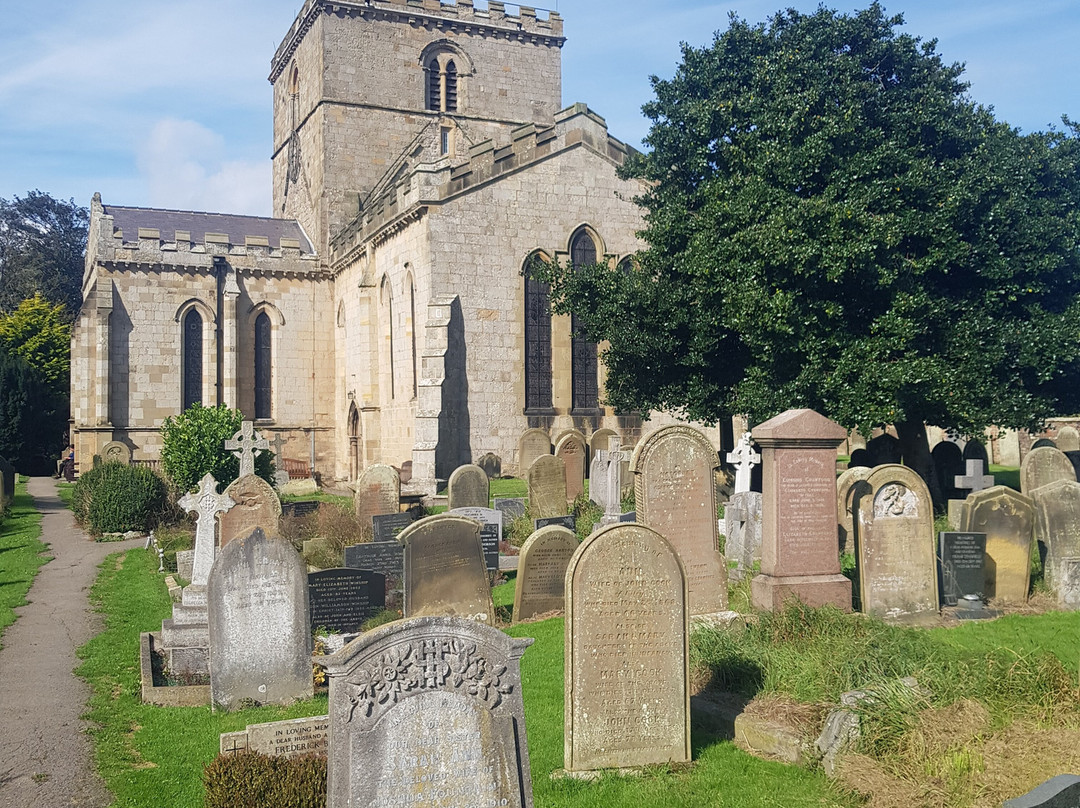 St Oswald's church-Filey必去景点