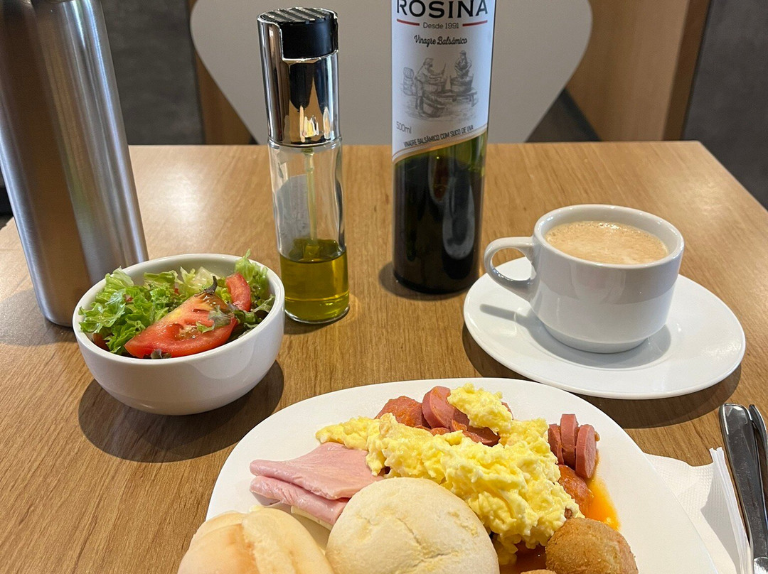 宜必思南卡希亚斯酒店主图