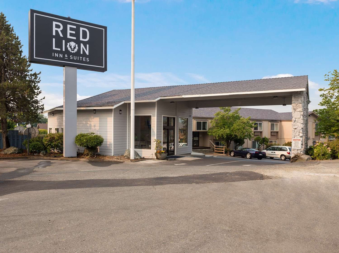 Azalea酒店住宿-Red Lion Inn & Suites Grants Pass
