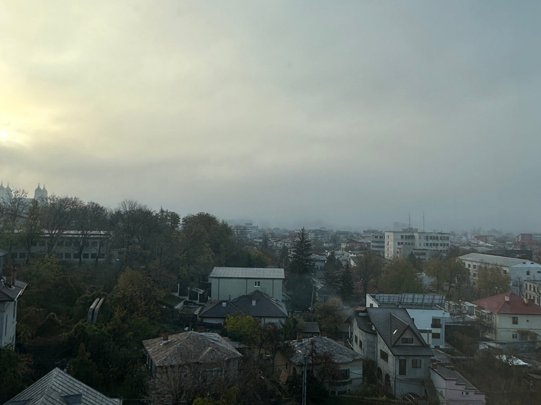 Majestic Hotel & Restaurant主图