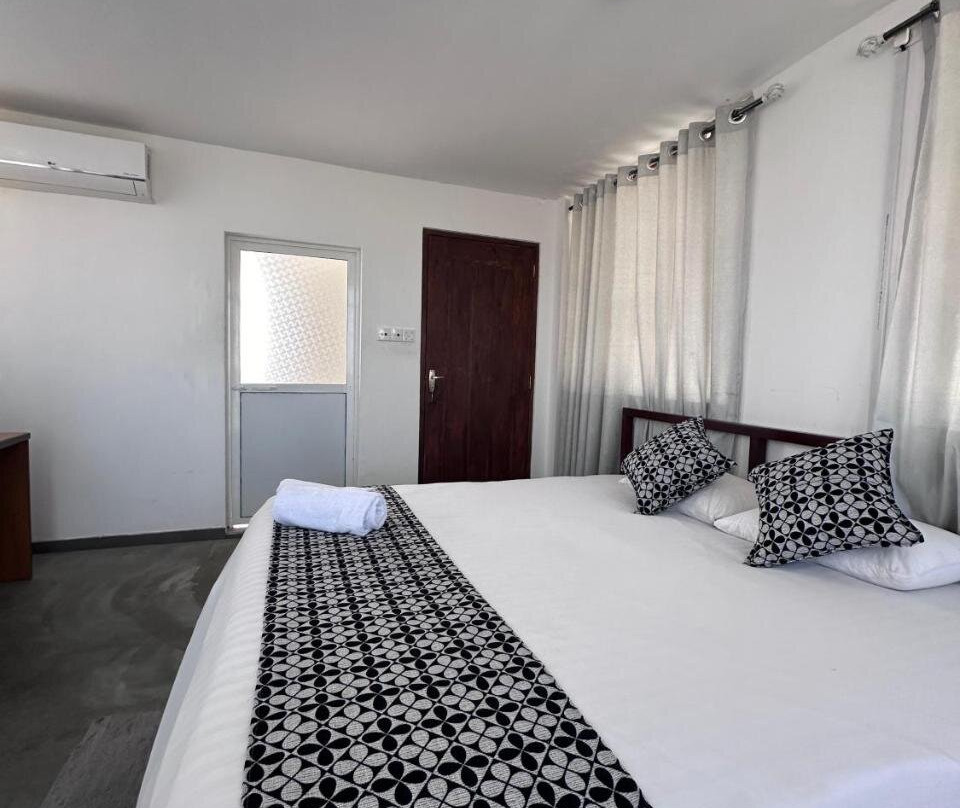 White Fortress主图