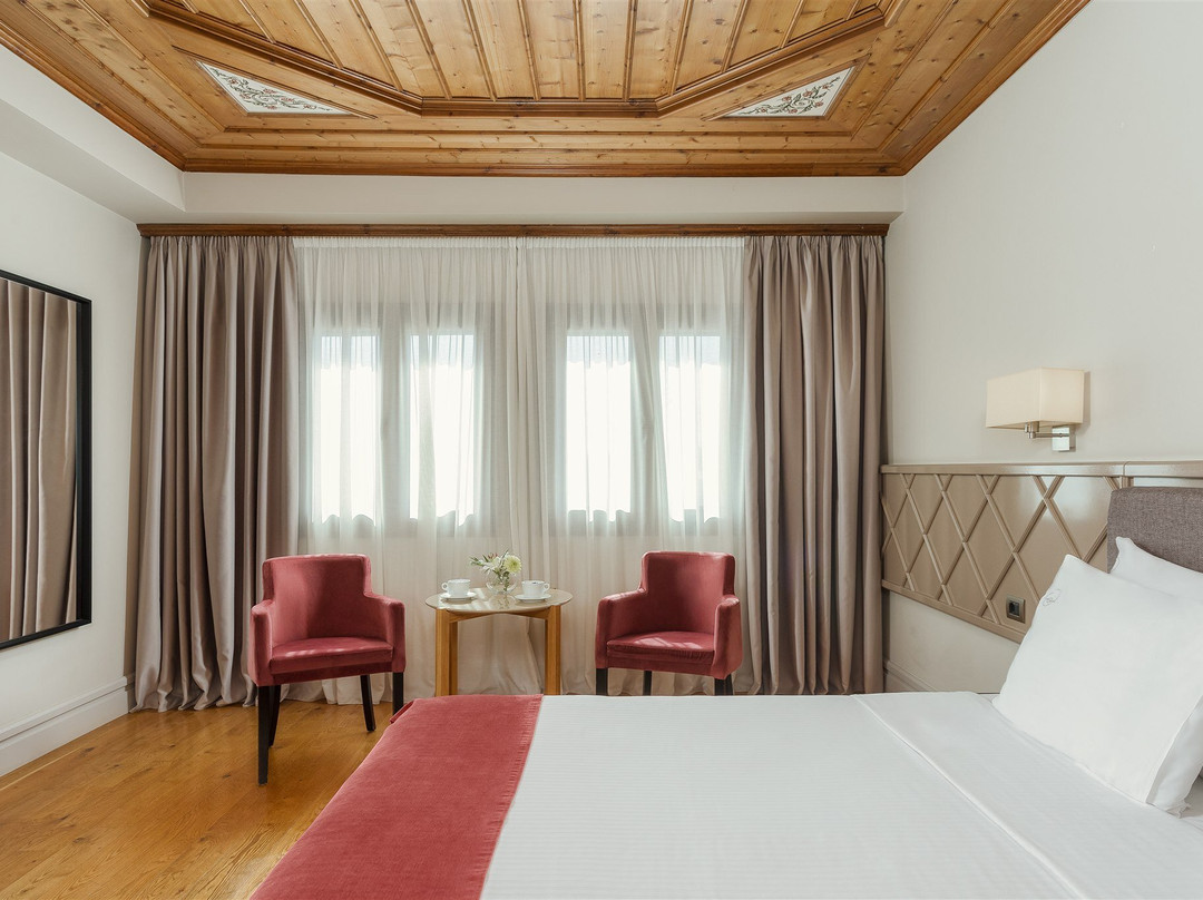 The Lake Hotel Ioannina主图