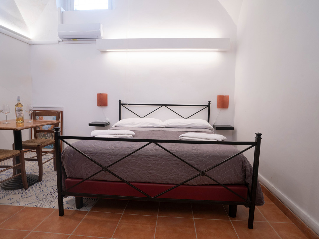 Vesuvio Inn Bed & Wine Experience主图