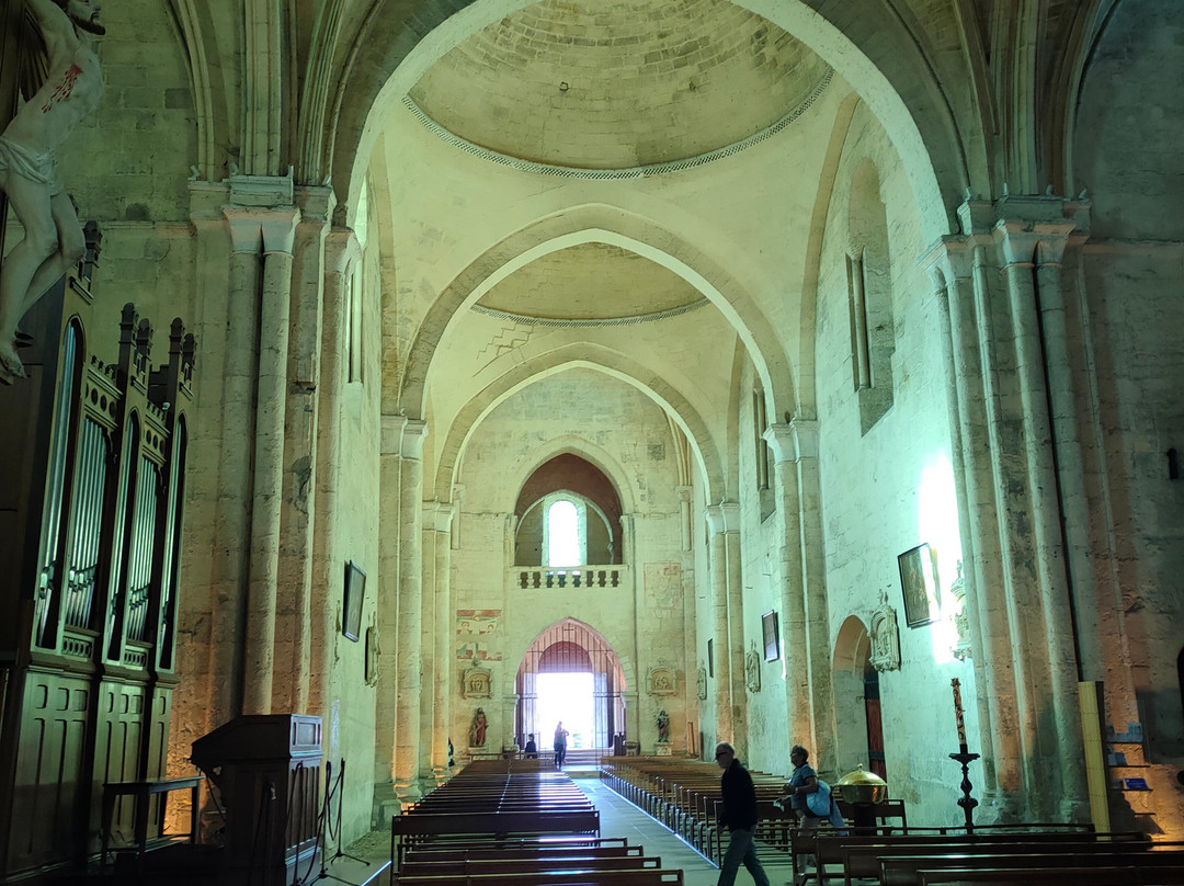Eglise Collegiale de Saint-Emilion-圣埃美隆必去景点