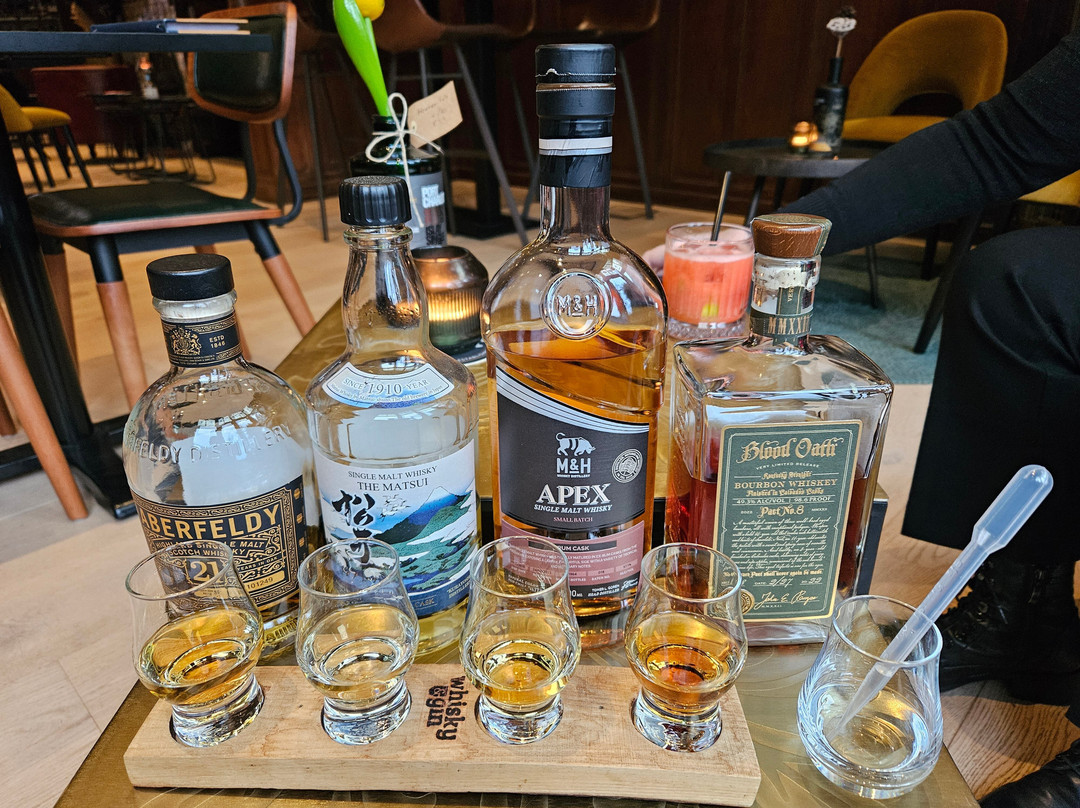 Whisky & Gin Whiskybar And Gin-tonicbar景点图片