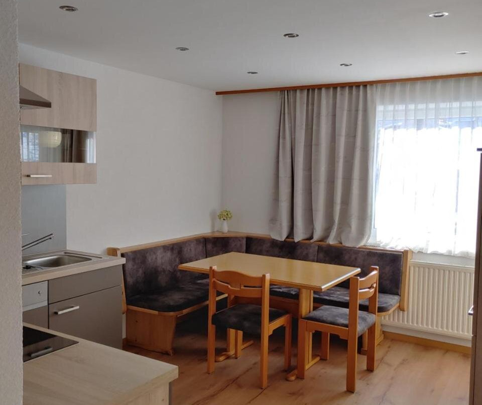 Plangeross酒店住宿-Pension Enzian