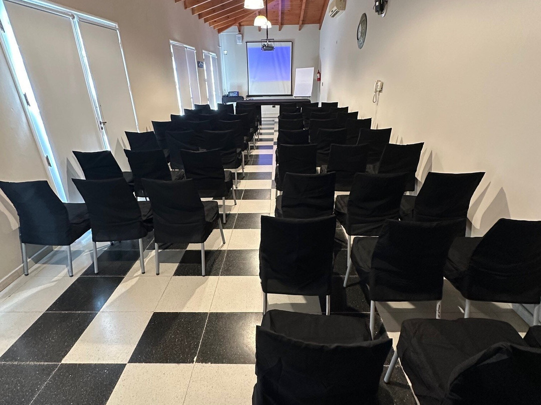 Garden House Hotel主图