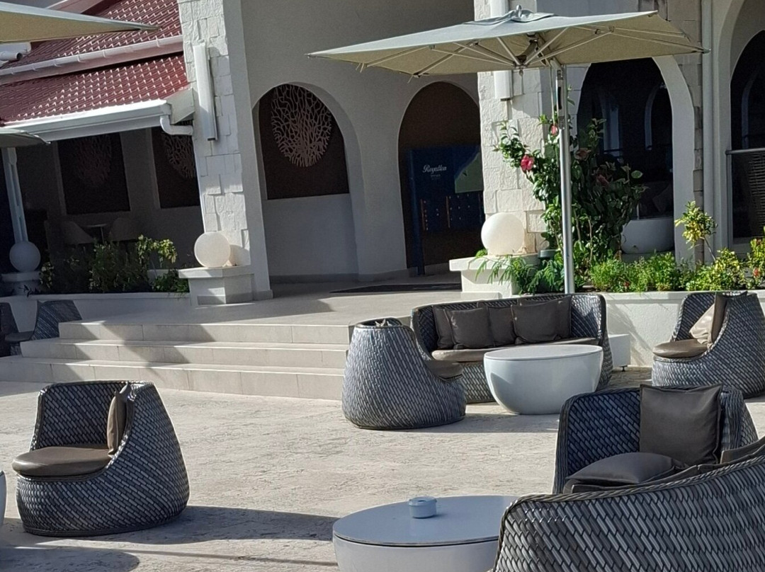 The Courtyard-Port Salines必去景点