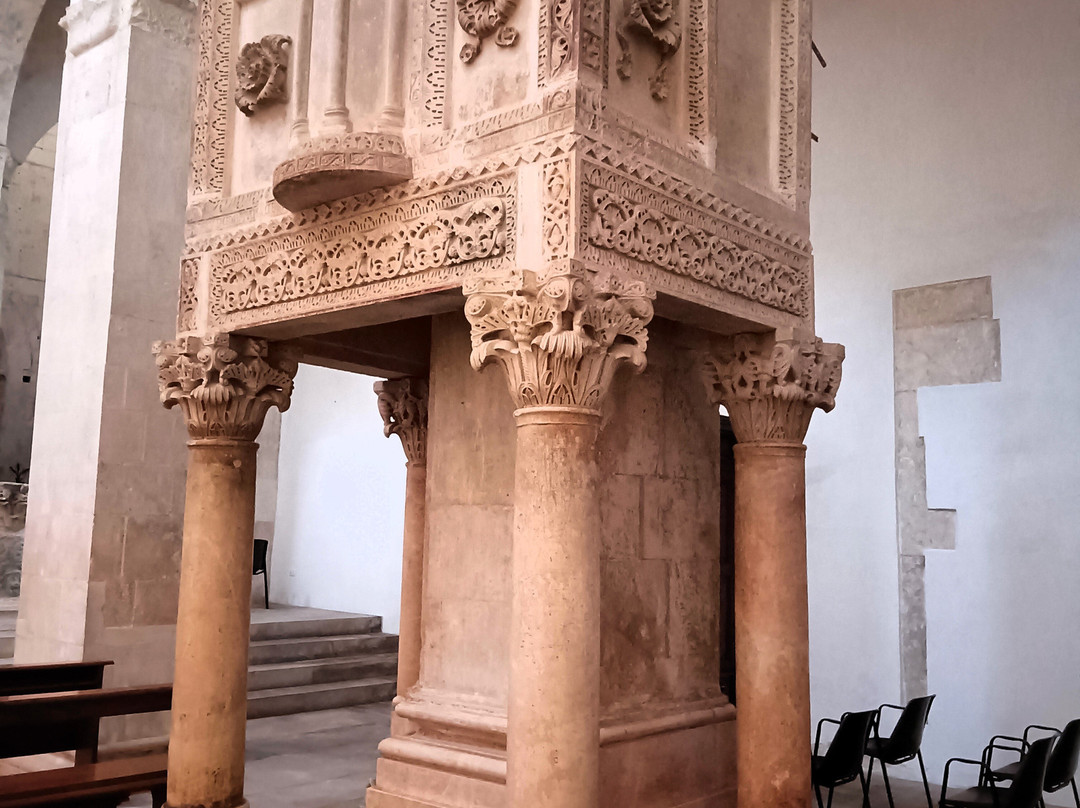 Chiesa di San Pelino-Corfinio必去景点