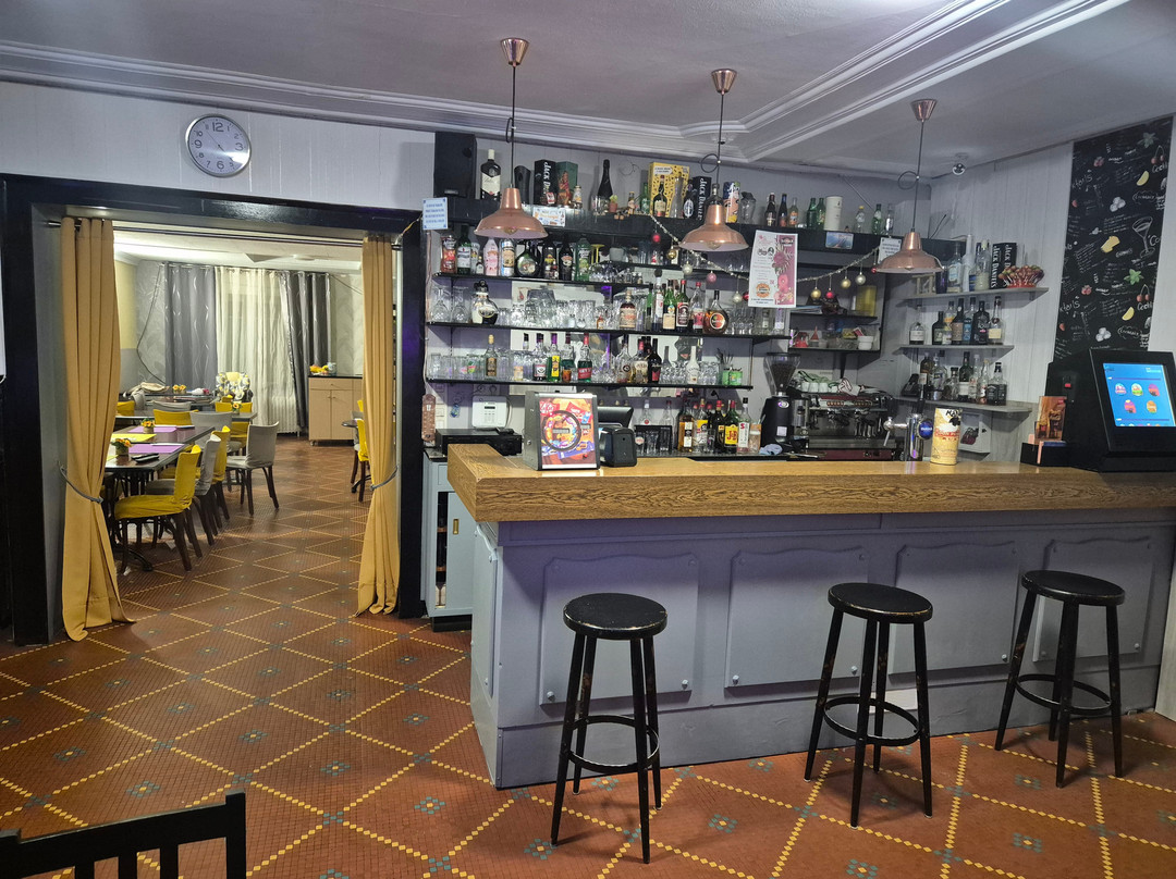 Ottange餐馆和美食-O Girassol