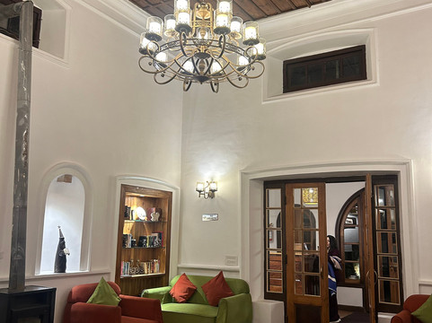 Devdar Woods - An LVB Experience主图