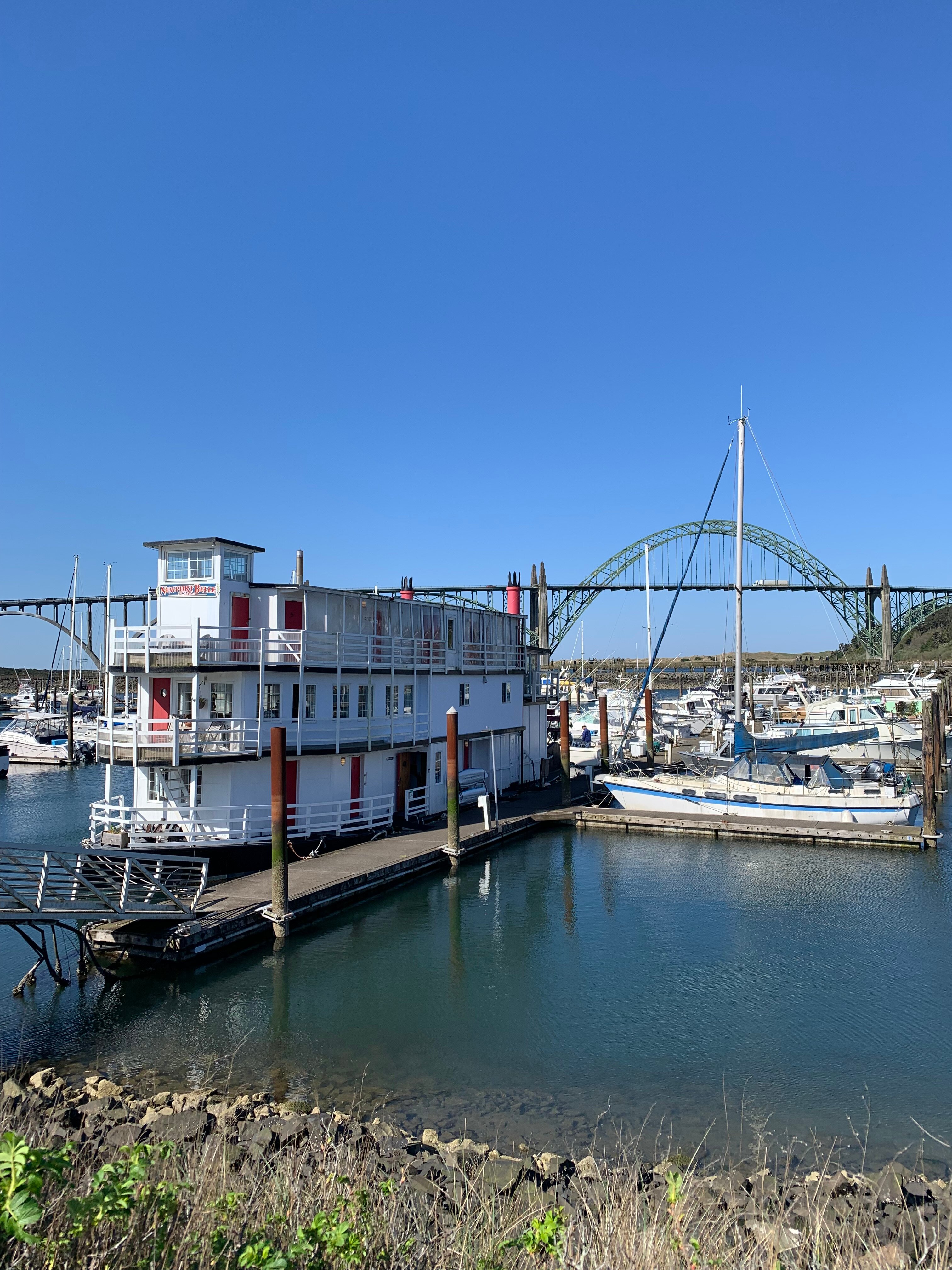 The Newport Belle Riverboat Bed & Breakfast-浴室