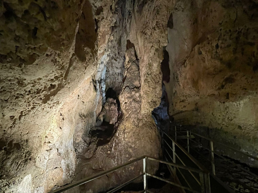 Grotte Dell'Arco-Bellegra必去景点
