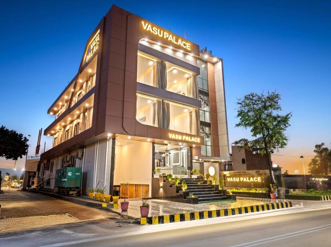 Hotel O Vasu Palace