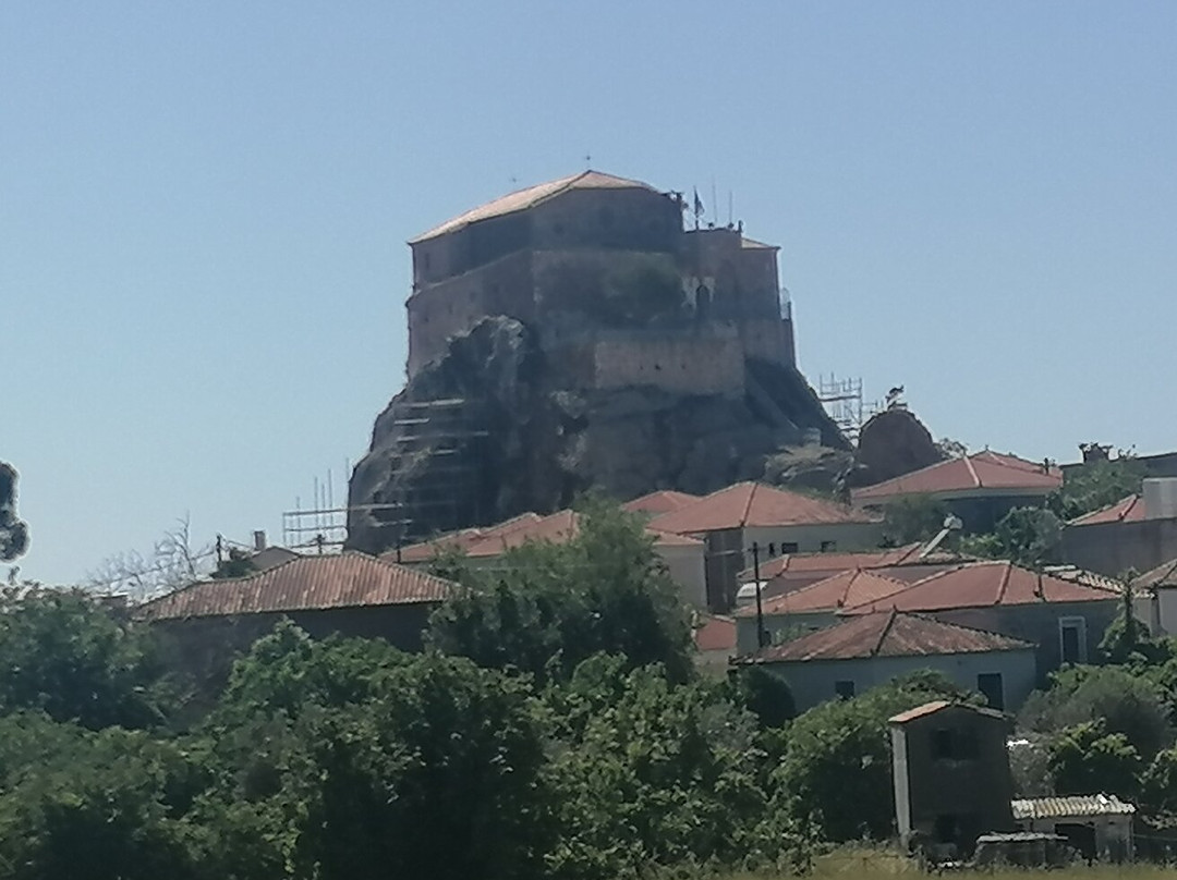 Panagia Glykofilousa-Petra必去景点