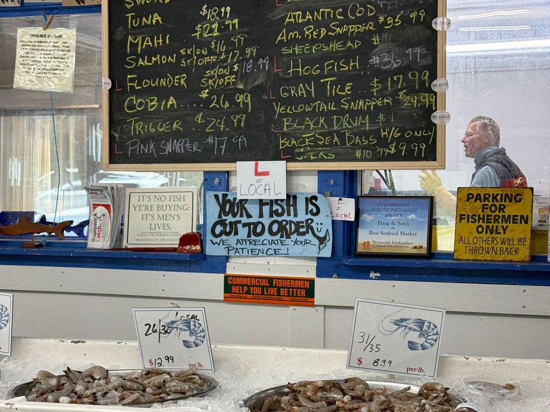 Haag and Sons Seafood景点图片